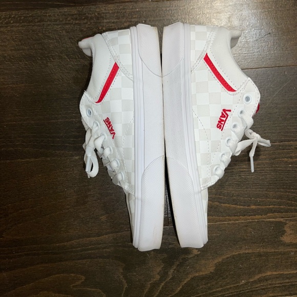 White checkered vans - Picture 7 of 7